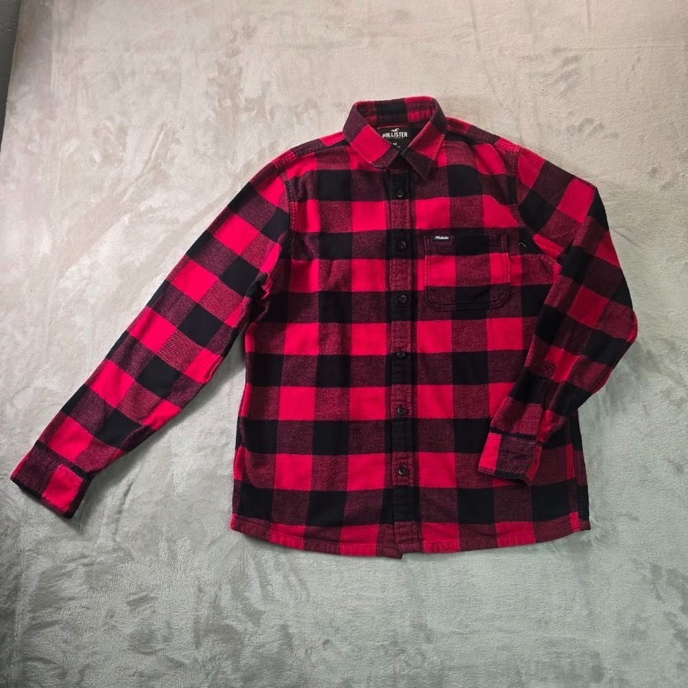 Hollister Men's Red Black Plaid Flannel Shirt M Button Up Casual